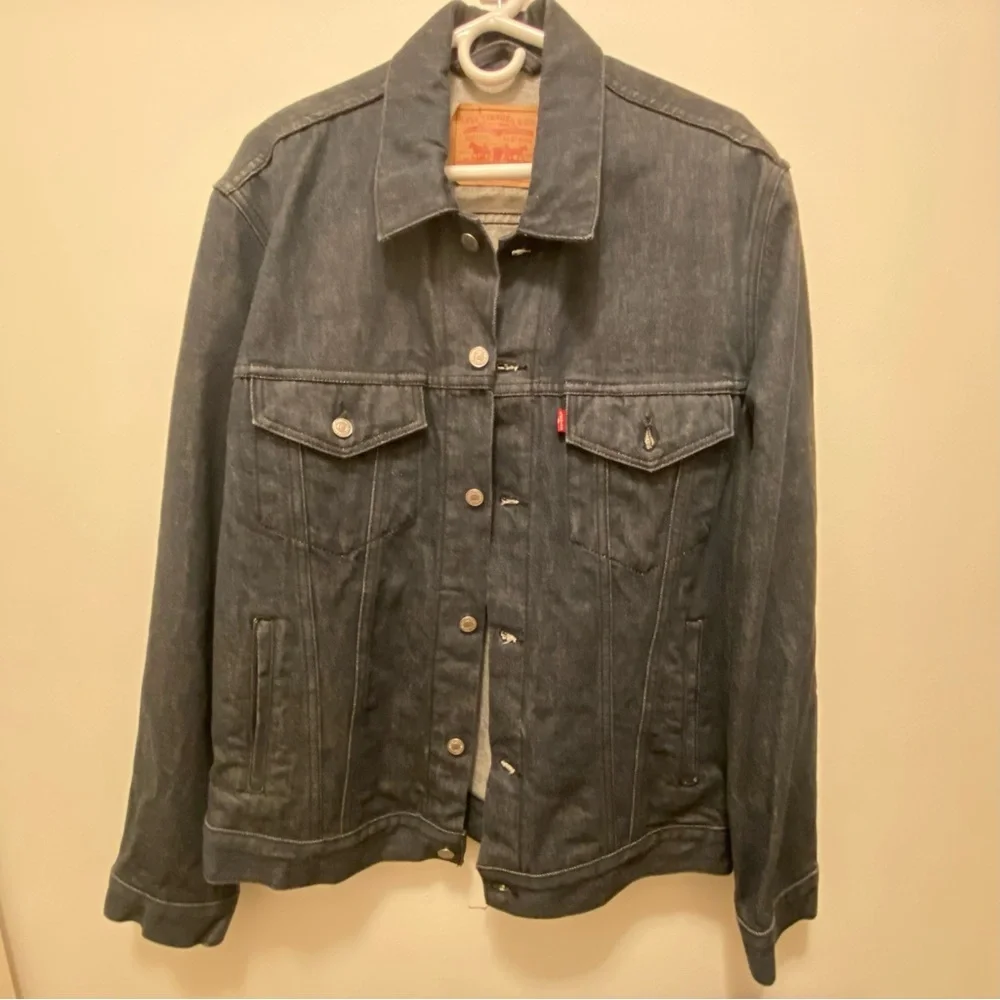 New without tags Levi’s indigo denim jacket